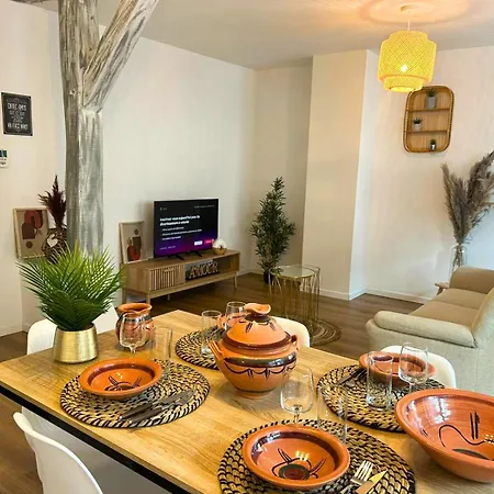 Chaleureux Pour 4 Personnes *